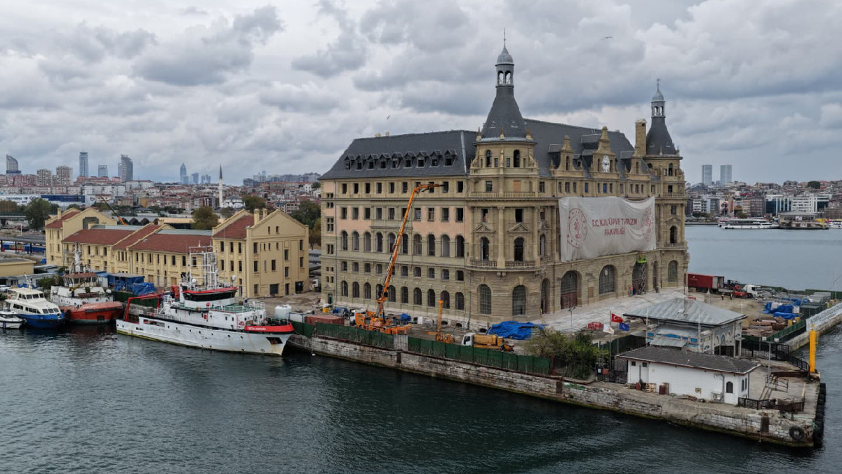 Haydarpaşa Garı'nın temelinde kritik bulgu: Ahşap kazıkların yüzde 80'i yok olmuş
