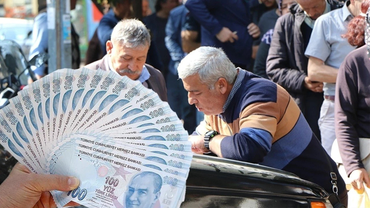 İntibak, en düşük aylık, ikramiyeler.... Emekliler 2026 için talep ve beklentilerini sıraladı!