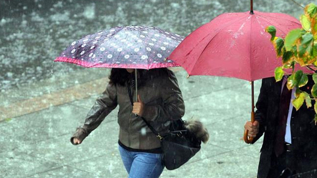Meteoroloji’den yağış alarmı: İstanbul, İzmir ve Antalya listede