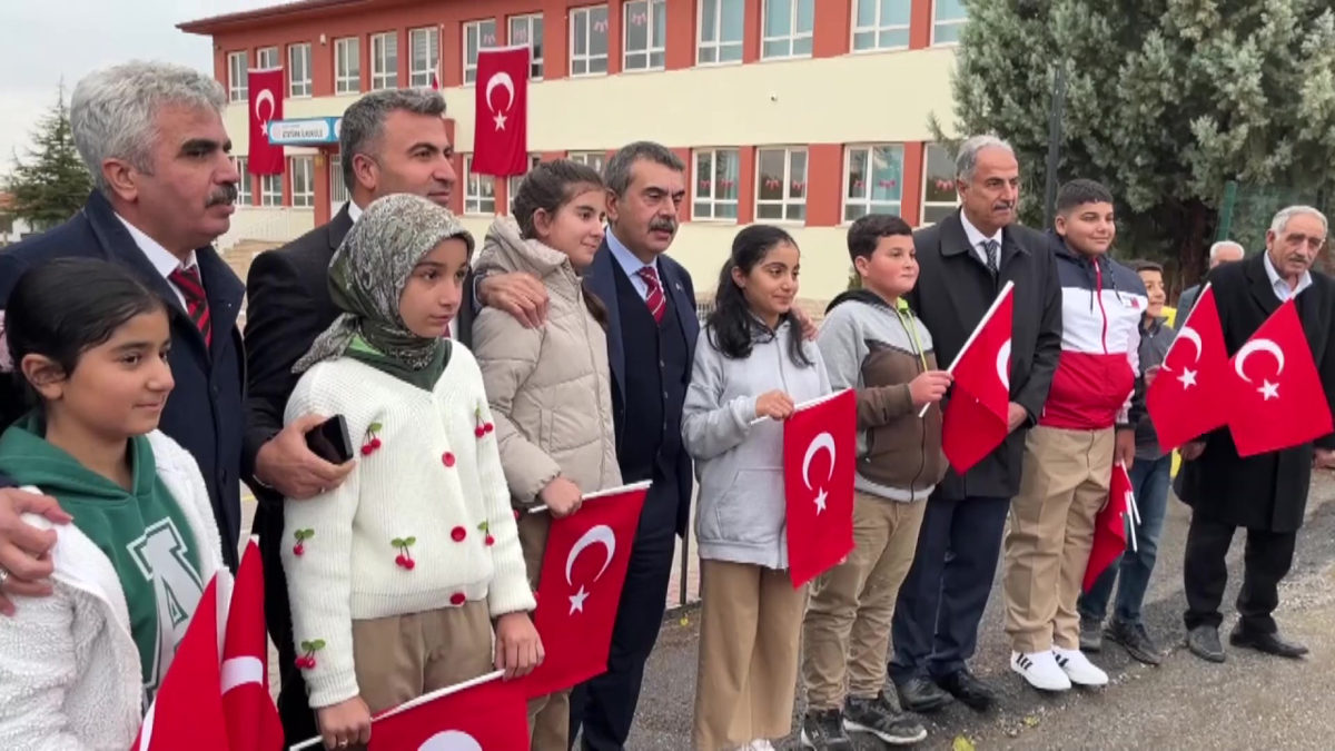 Bakan Tekin duyurdu! Din kültürü derslerinde yeni dönem