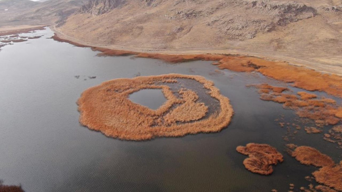 2 bin 800 yıllık mühendislik harikası Keşiş Gölü kuruma tehlikesi ile karşı karşıya