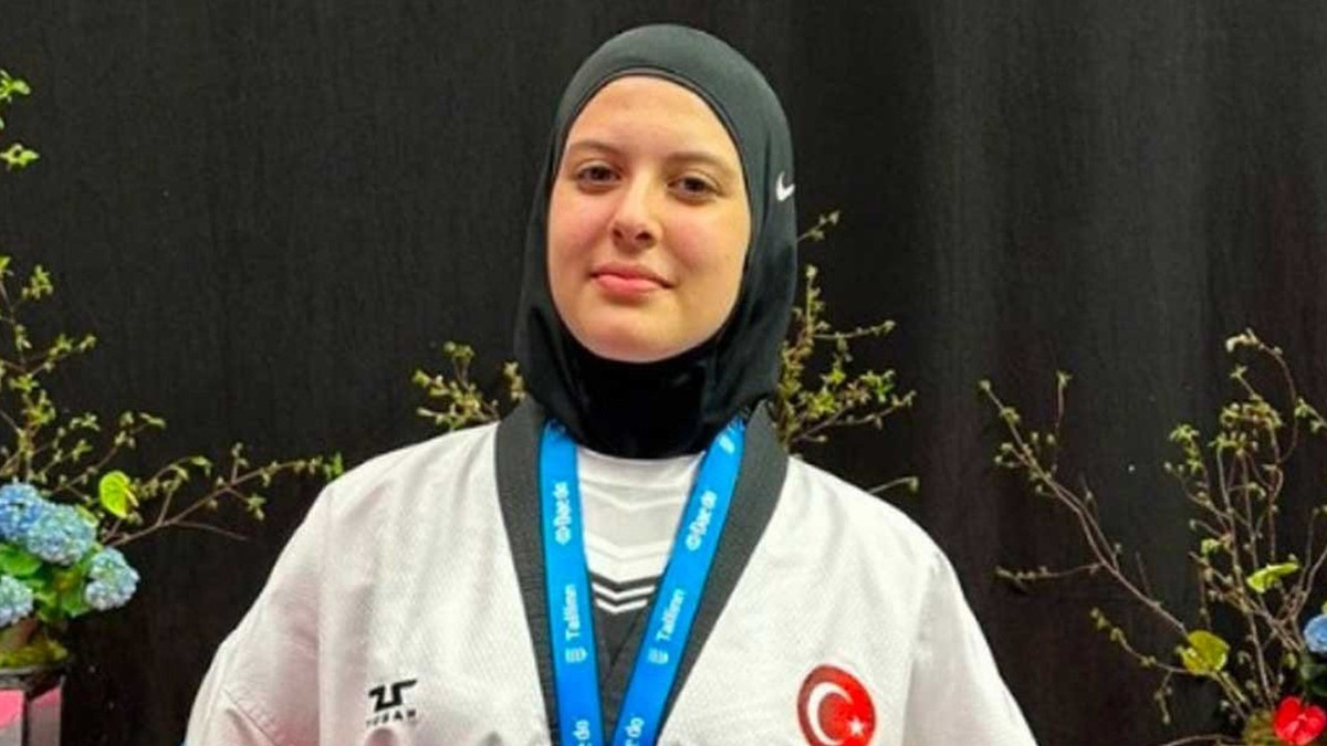 Milli tekvandocu Elifnaz Köseoğlu, gençlerde Avrupa şampiyonu oldu
