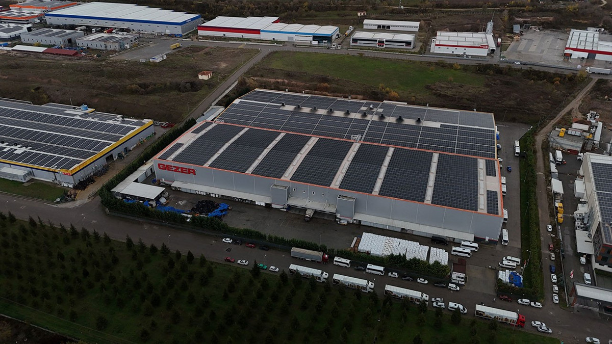 Gezer Fabrikası'nda işçiler iş bıraktı