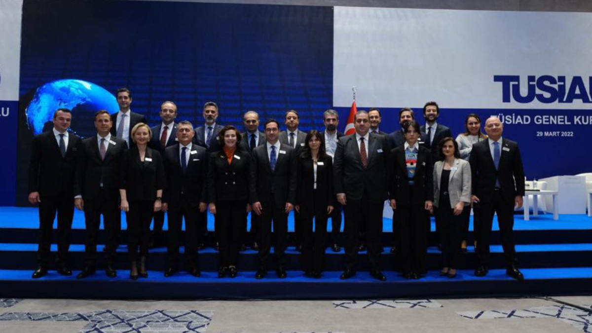 Patronlar Kulübü seçime gidiyor... Aday tek ama talip çok!