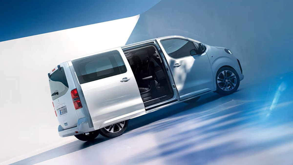 'Made in Türkiye' etiketli Opel Zafira ve Vivaro satışa sunuldu: işte fiyatları...