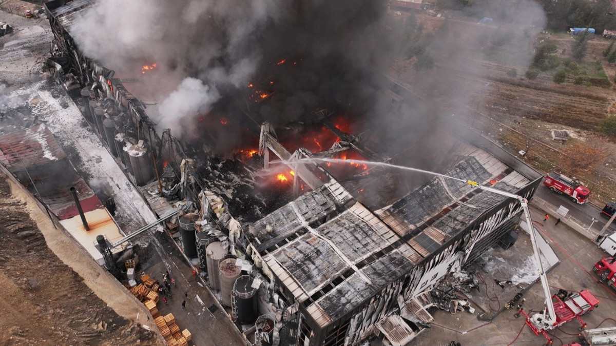 Kırıkkale OSB'deki fabrika yangını sonrası soruşturma başlatıldı