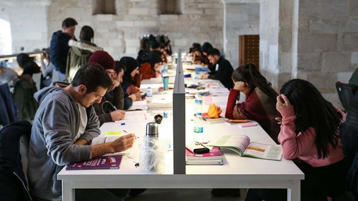 İBB burs sonuçları erişime açıldı mı? İBB Genç Üniversiteli Desteği sonuçları ne zaman açıklanacak?