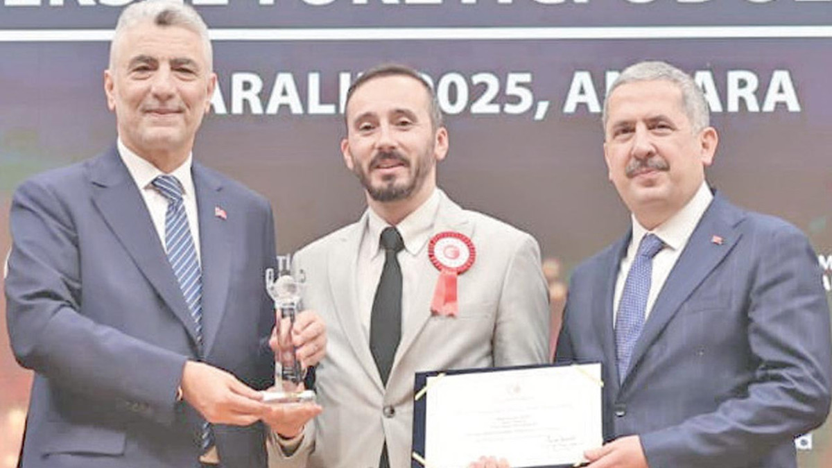 DÜNYA Gazetesi’ne ödül