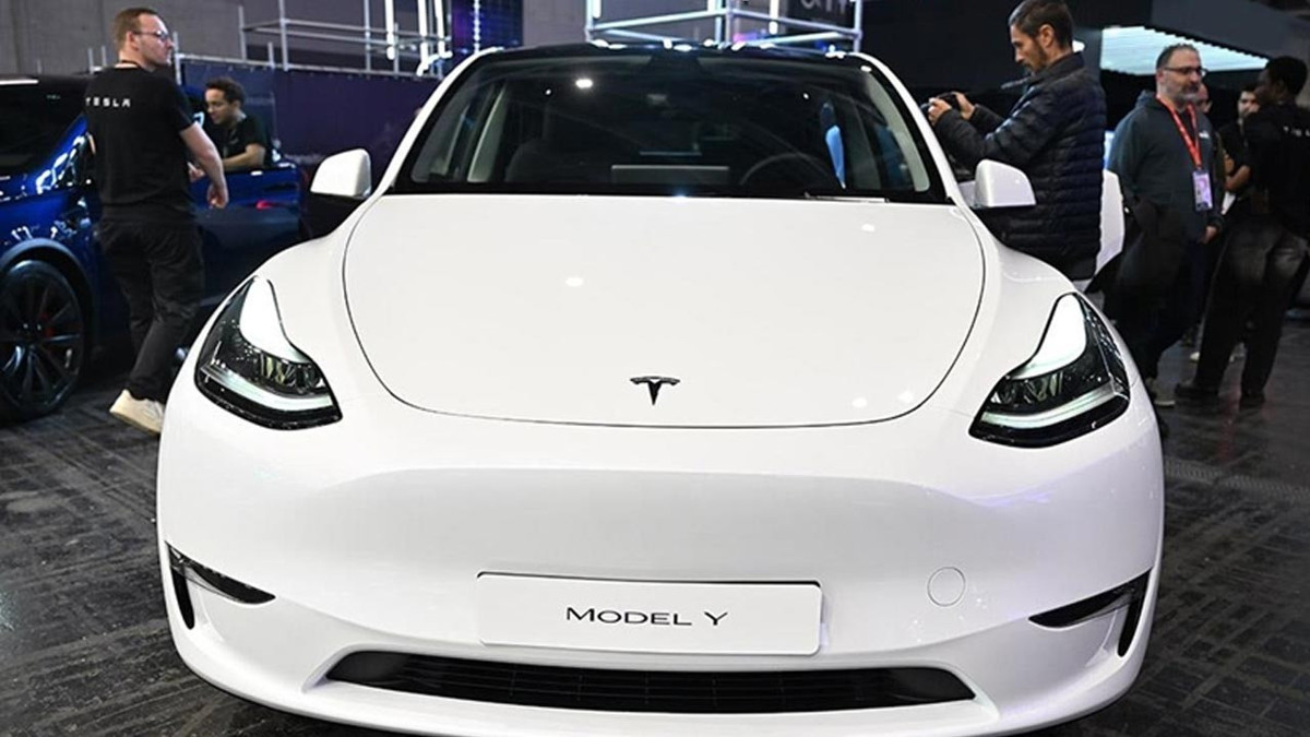 ABD’den Tesla’ya güvenlik incelemesi: Acil çıkış sistemi tartışma yarattı