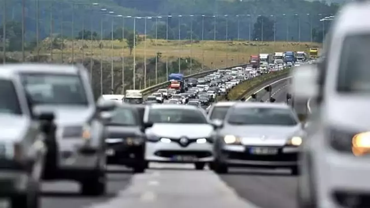 Araç sahiplerini ilgilendiriyor: Takmayana ceza yolda
