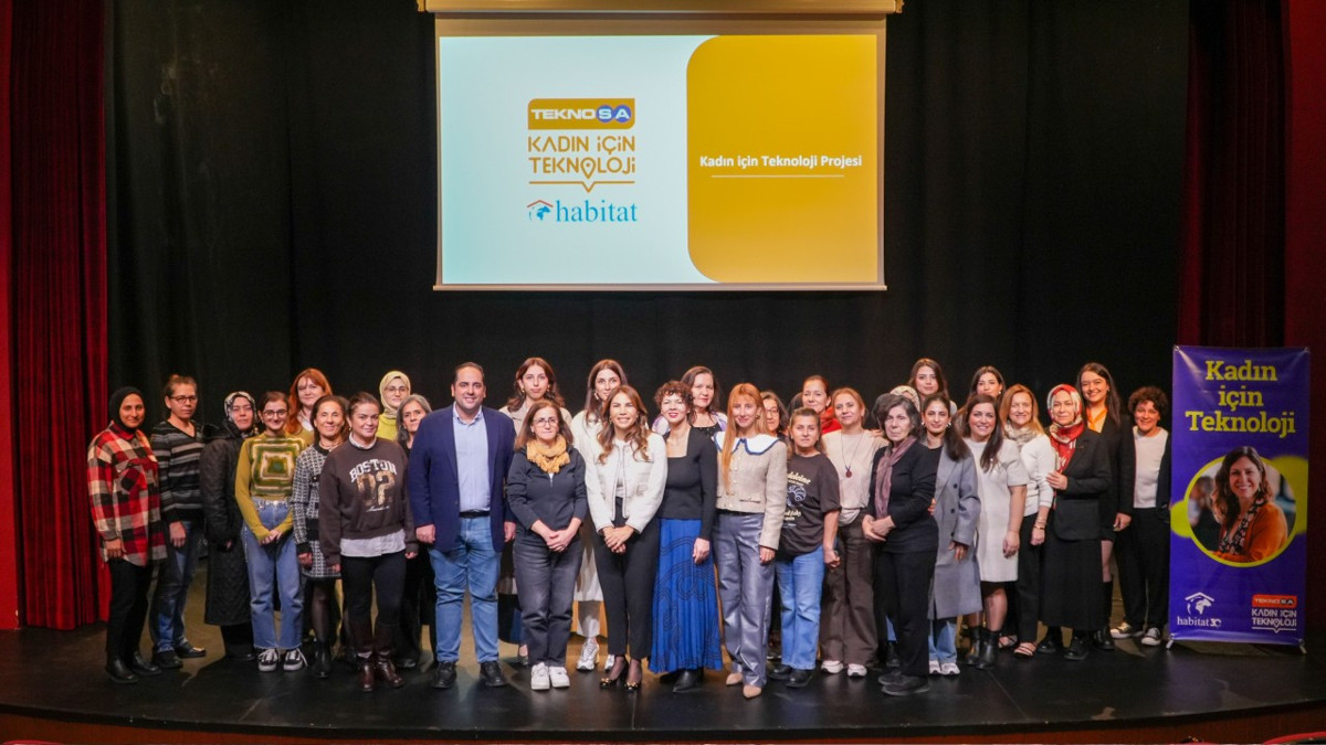 Teknosa’nın ‘Kadın için Teknoloji’ projesi 18 yaşında: 2025’te 4 binden fazla kadına dijital eğitim