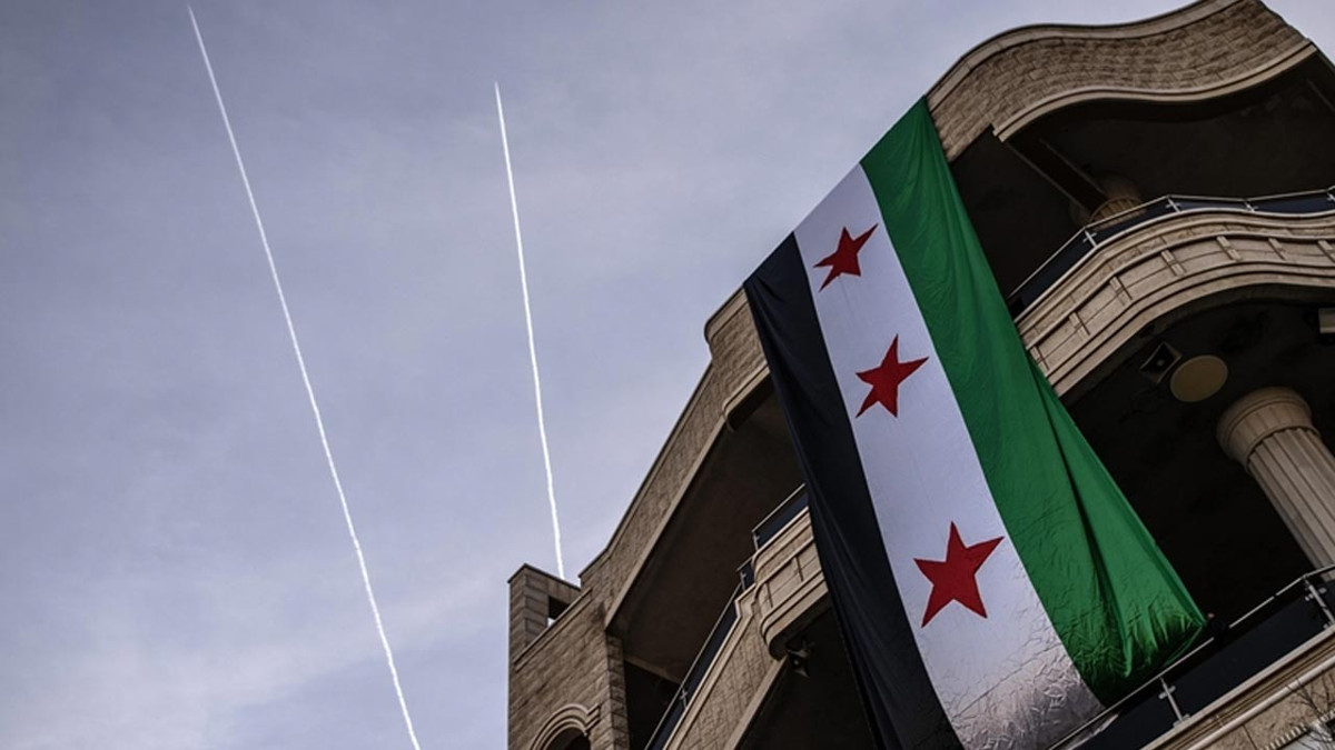 Suriye yönetimi, Esed rejimi döneminden 70 subayı serbest bıraktı