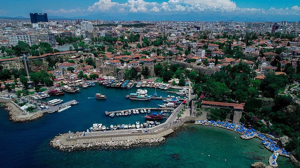 Antalya’da yılbaşı etkinlikleri iptal edildi