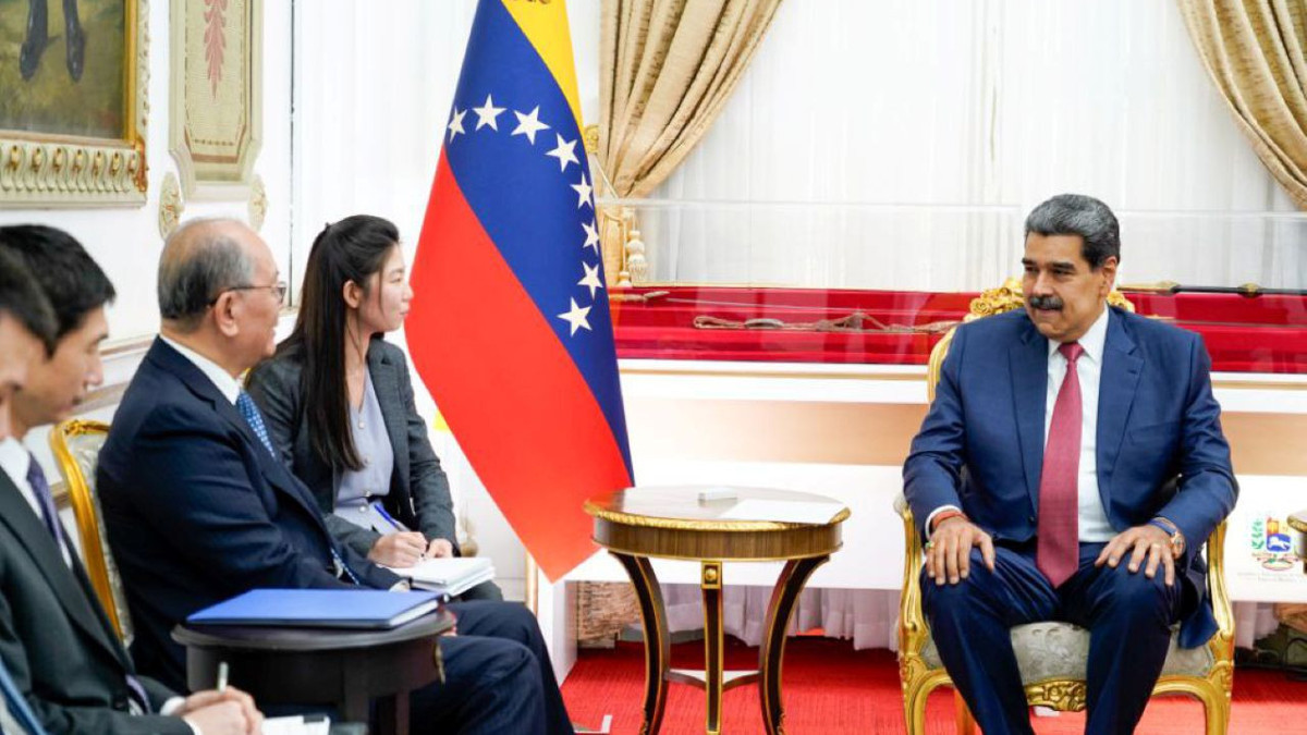 Venezuela Devlet Başkanı Maduro, en son Çin heyeti ile görüşmüş