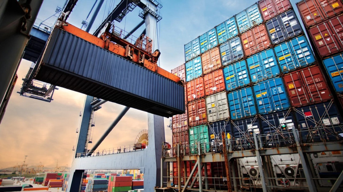 İthalatta yeni dönem: Denetimler sıkılaştırıldı, kurallar güncellendi