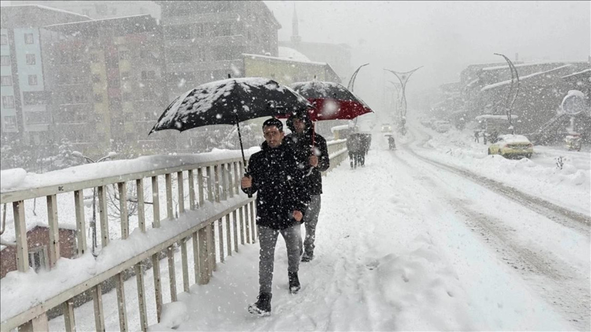 Meteoroloji’den kuvvetli yağış, fırtına ve çığ uyarısı