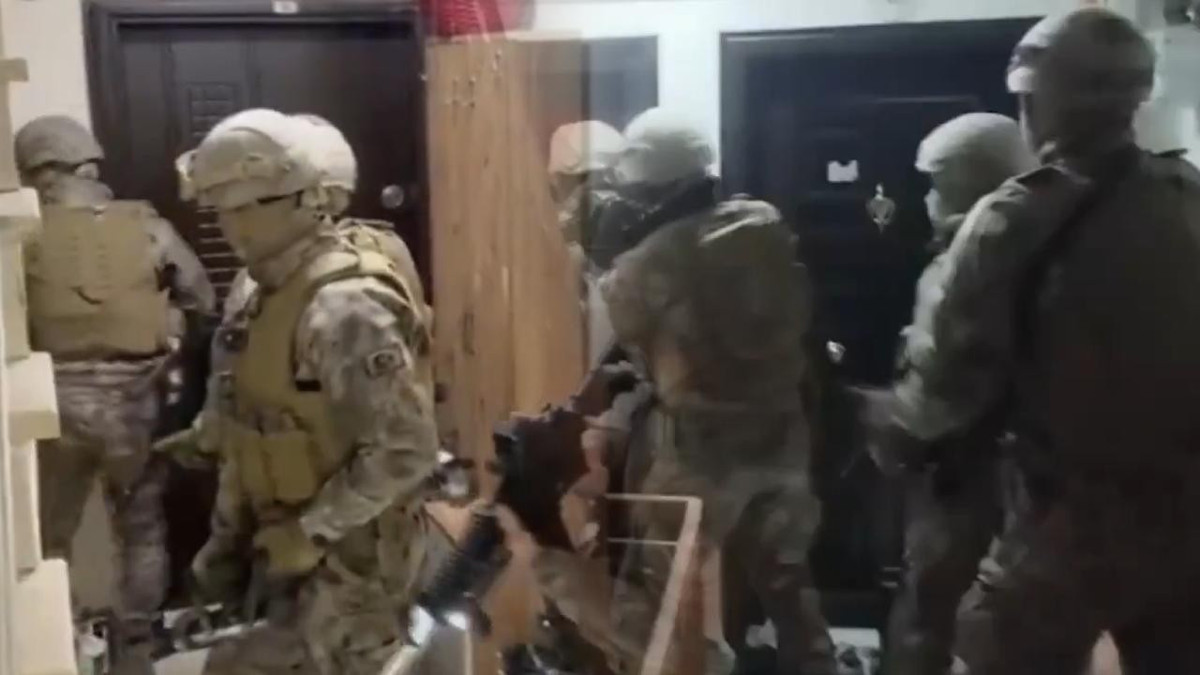 İstanbul merkezli 21 ilde suç örgütüne büyük darbe: 96 kişi gözaltına alındı