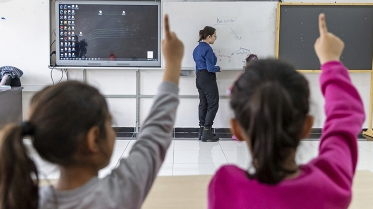 15 TATİL NE ZAMAN? Yarı yıl tatili hangi gün başlıyor, bu hafta mı?