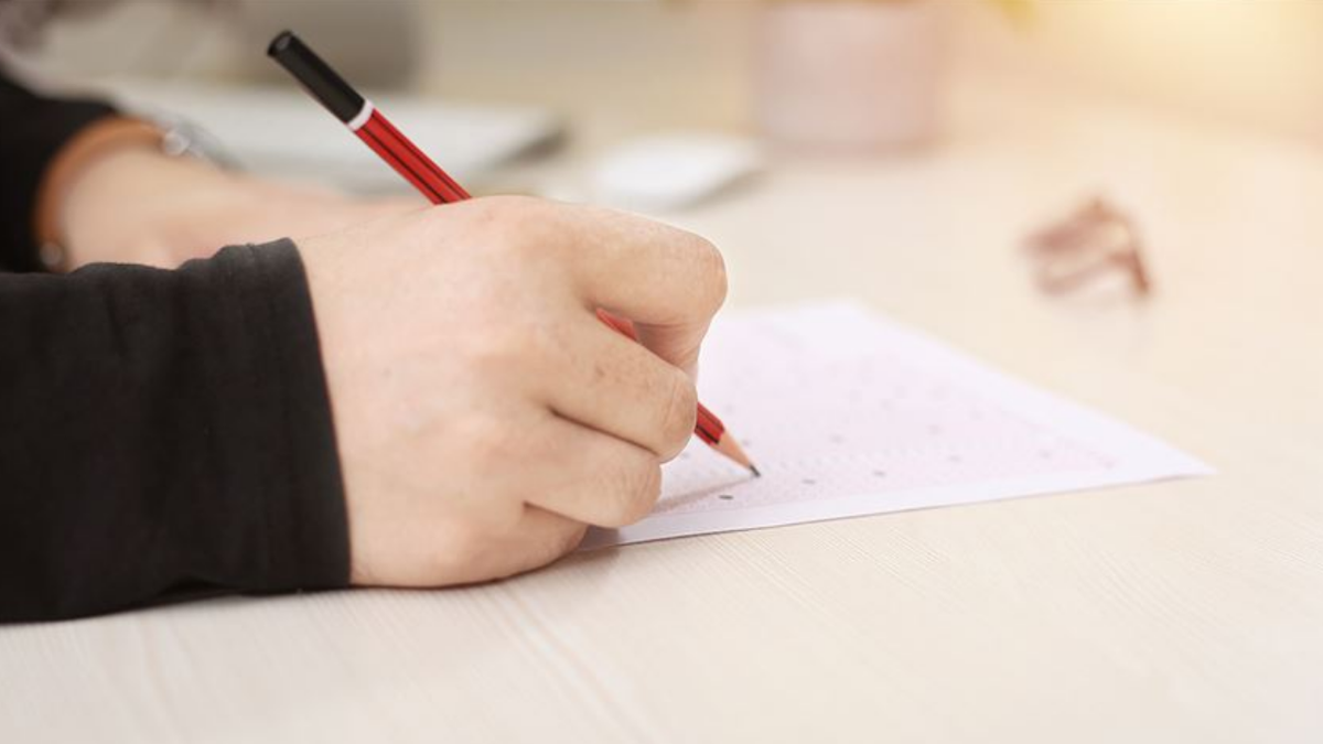 AÖF sınav yerleri açıklandı mı, ne zaman açıklanacak? Sınav giriş belgesi erişime açıldı mı?