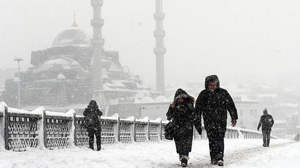 İstanbul Valiliği'nden kar ve fırtına uyarısı