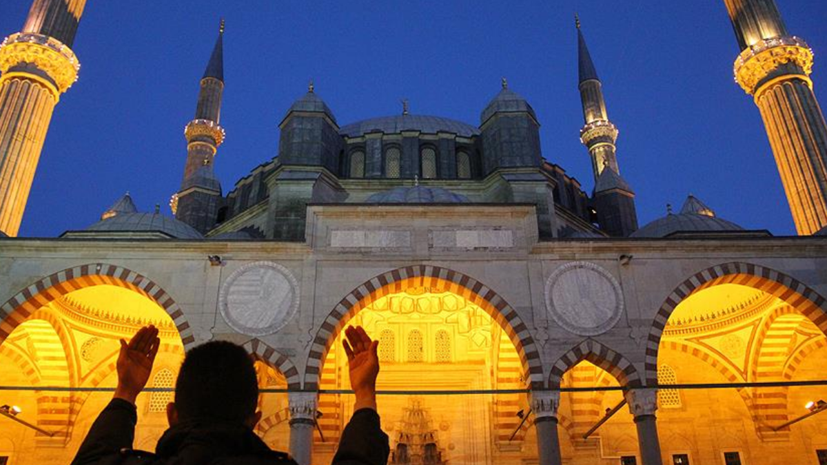 Kandil tarihi: Miraç Kandili ne zaman eda edilecek?