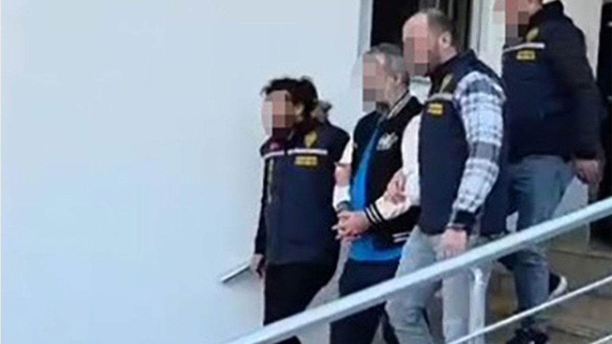 543 yıl 9 ay hapis cezası bulunan firari Antalya'da yakalandı