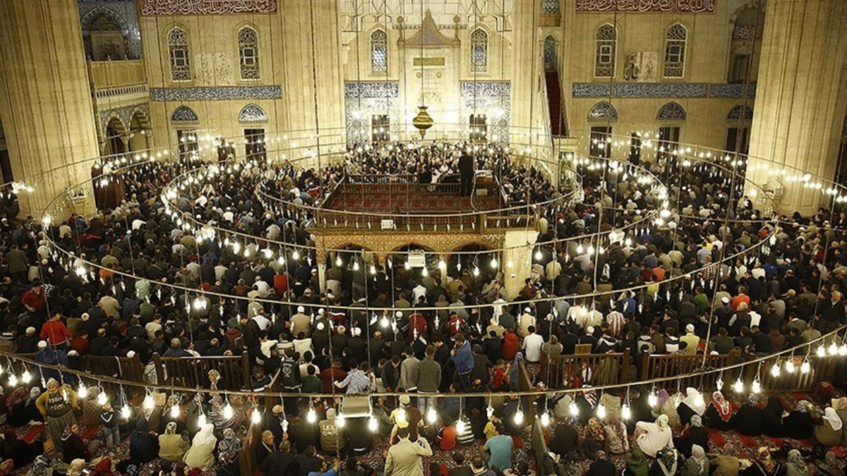 Miraç Kandili'nde oruç tutulur mu? Miraç Kandili'nde oruç ne zaman tutulur?