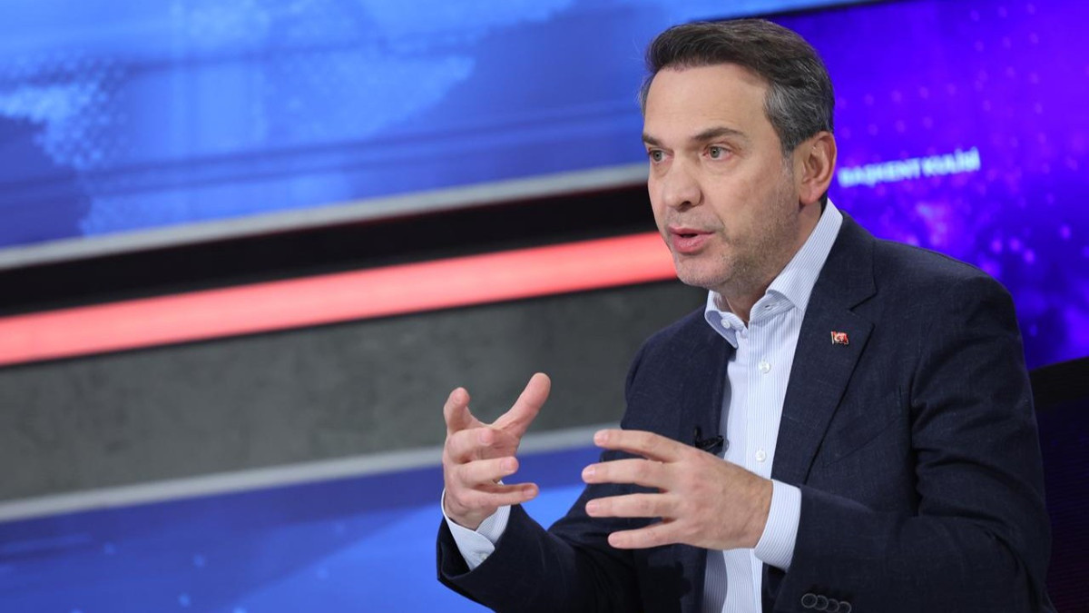 Bakan Bayraktar'dan enerjide 2026 vurgusu! 'Kendi gazımızın artacağı bir yıl olacak'