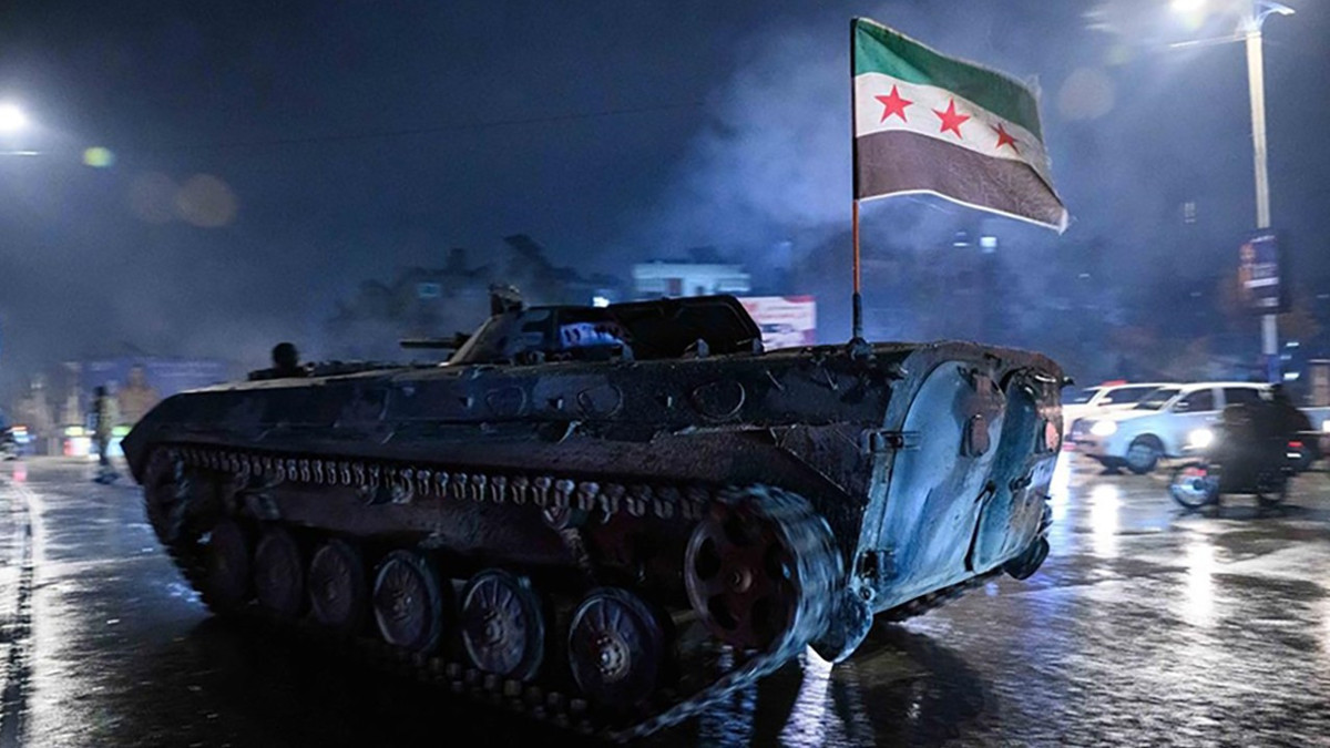 Suriye ordusu, YPG/SDG'nin işgali altındaki Tabka kentine girdi