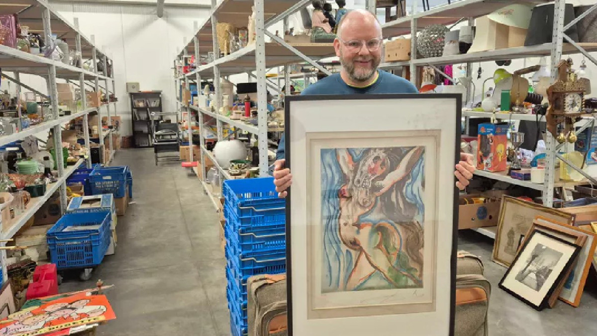 Salvador Dali son anda çöpe gitmekten kurtarıldı!