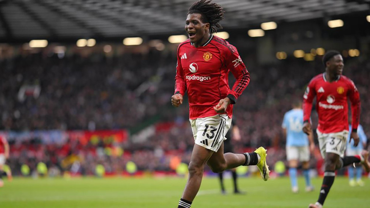 Manchester derbisini United kazandı