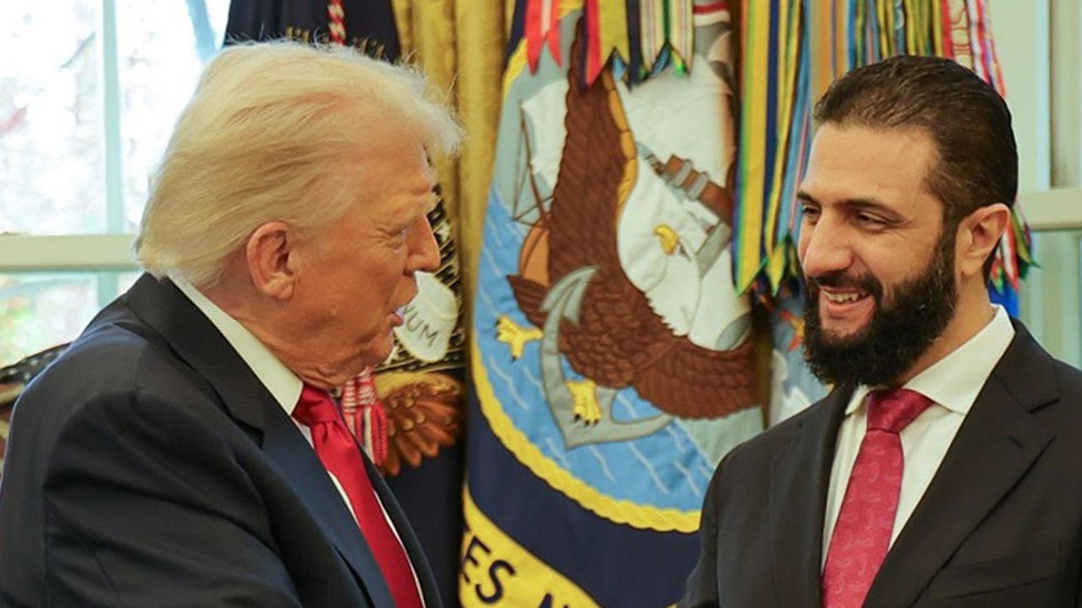 Son dakika: ABD Başkanı Trump, Şara ile görüştü