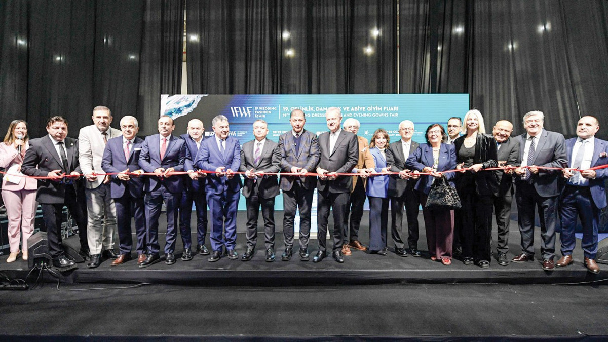 Gelinlik ve abiye sektörü İzmir’den dünyaya açılıyor