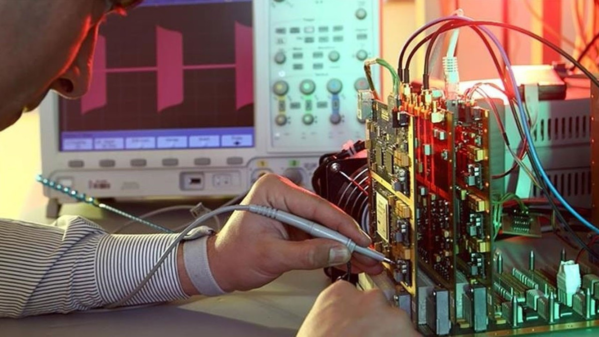 Elektrik ve elektronik ihracatı rekor kırdı: Sektör 17,7 milyar dolarla üçüncü sıraya yükseldi