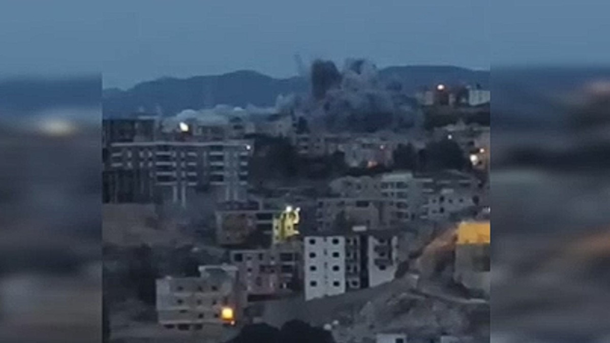 İsrail'den Lübnan'ın güneyine yoğun hava saldırısı