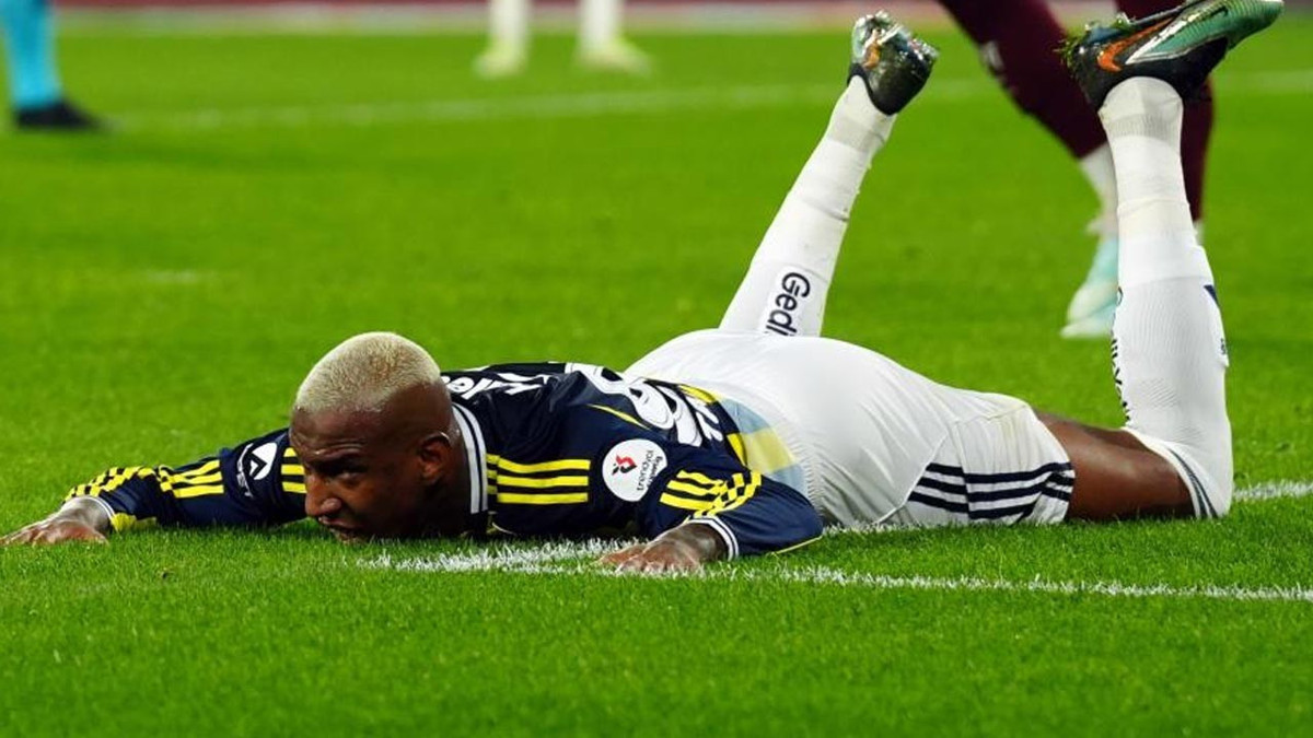 Fenerbahçe evinde fırsat tepti