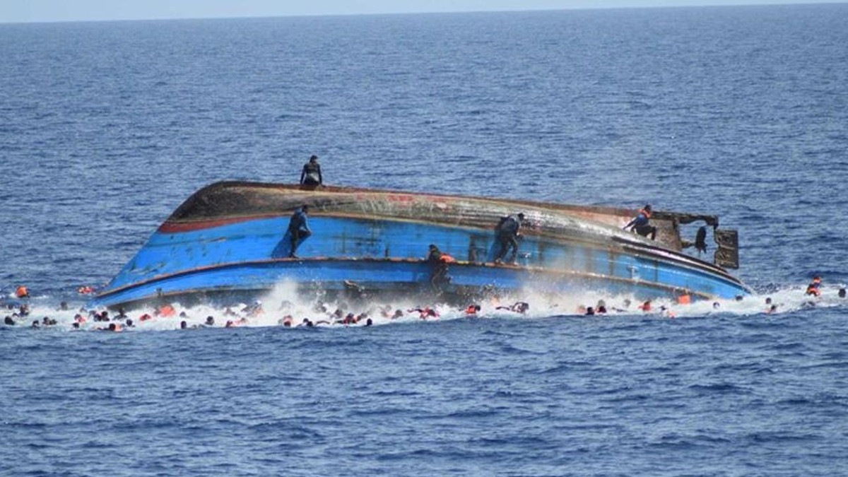 Akdeniz'de göçmen faciası: 50 kişi hayatını kaybetti