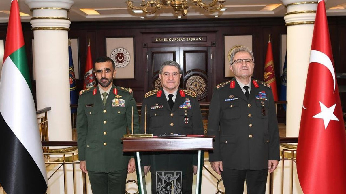 Genelkurmay Başkanı Bayraktaroğlu, BAE Kara Kuvvetleri Komutanı Al Hallami’yi kabul etti