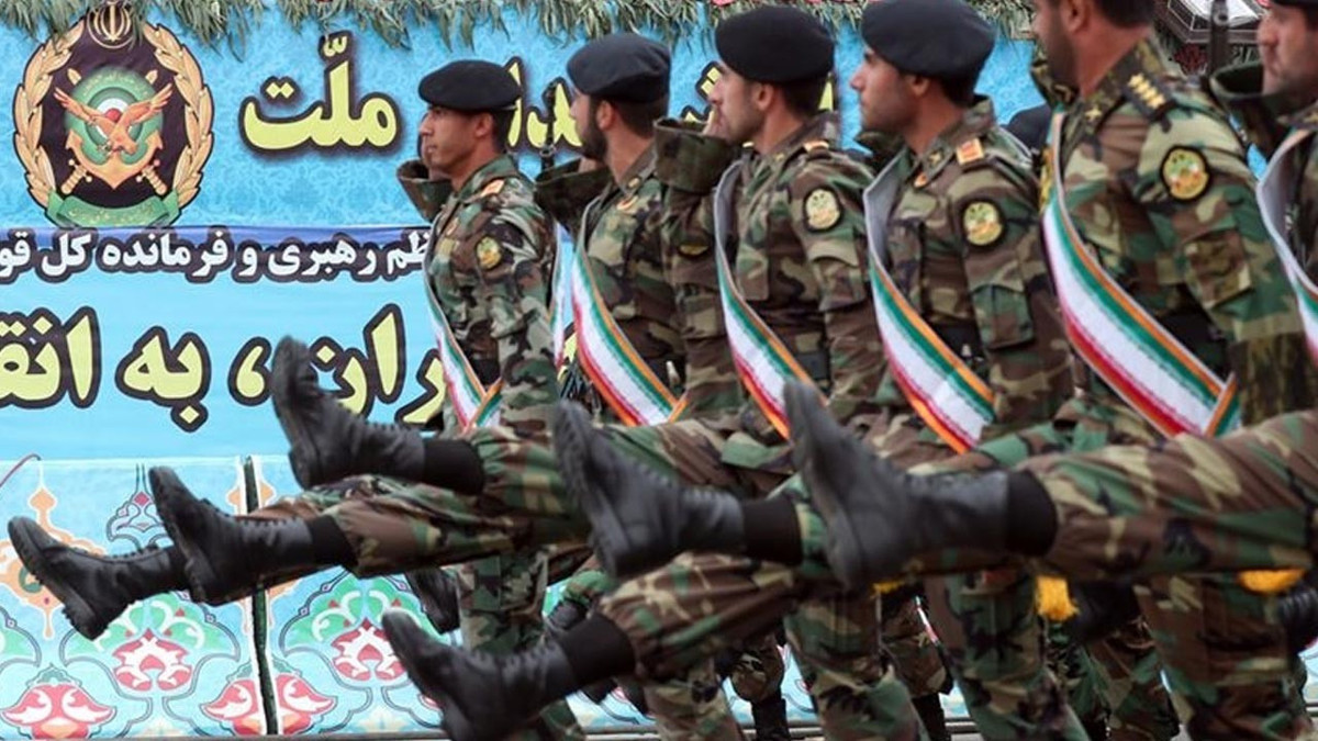 AB, İran Devrim Muhafızları Ordusunu terör listesine aldı