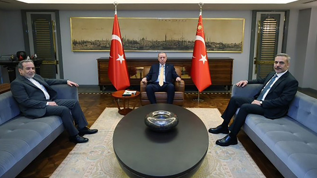 Erdoğan, İran Dışişleri Bakanı Erakçi’yi kabul etti