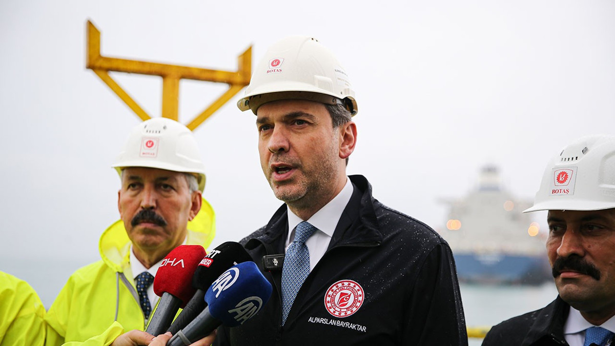 FSRU kapasitesi iki katına çıkacak: Türkiye enerjide yeni bir eşiğe hazırlanıyor