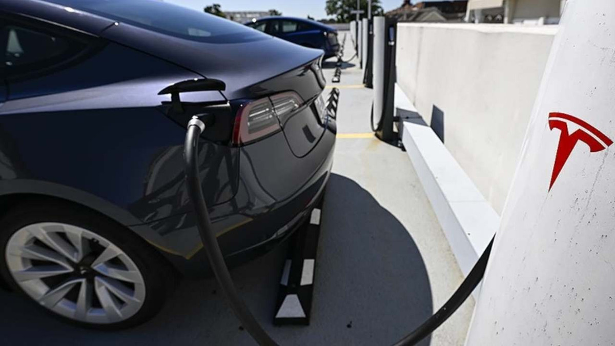 ABD'de elektrikli araç hayali sarsıldı: Yüz milyarlarca dolarlık planlar askıda