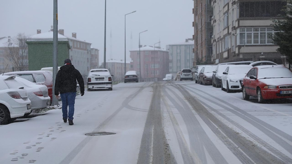 Tekirdağ'ın Malkara ve Saray ilçelerinde eğitime ara verildi