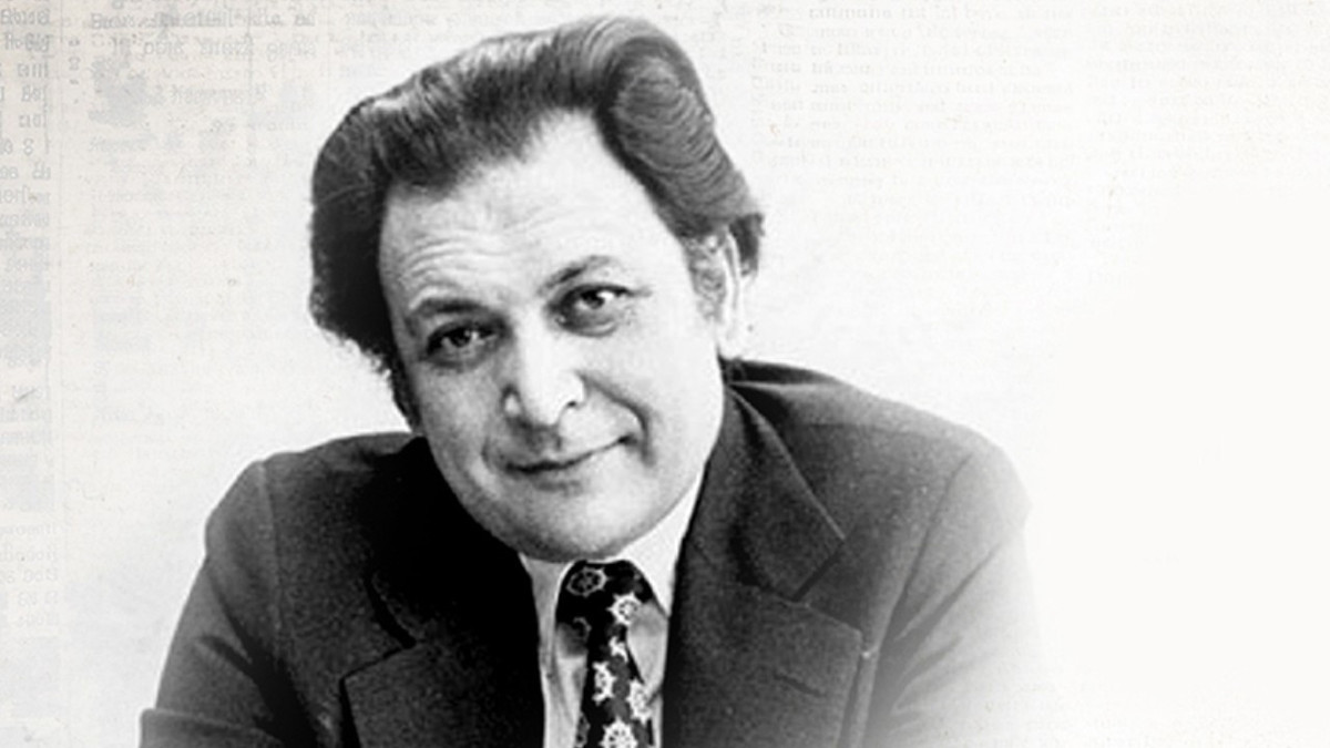 Türk basınının duayeni Nezih Demirkent ölüm yıl dönümünde saygı ve özlemle anılıyor