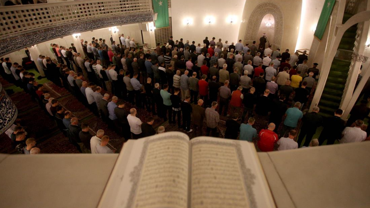 2026 İlk teravih ne zaman? Teravih namazı hangi gün saat kaçta kılınacak?