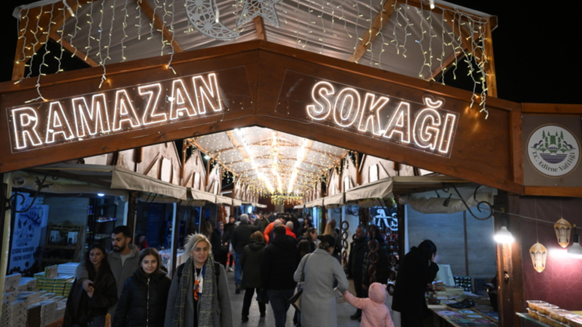 İFTAR VAKTİ: İftar saat kaçta yapılacak? İstanbul, Ankara, İzmir oruç saat kaçta açılıyor?