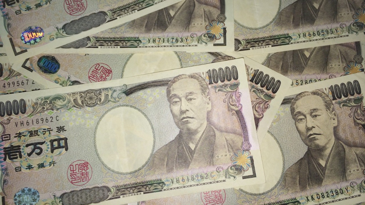 Japon yeni 53 yılın dibinde!