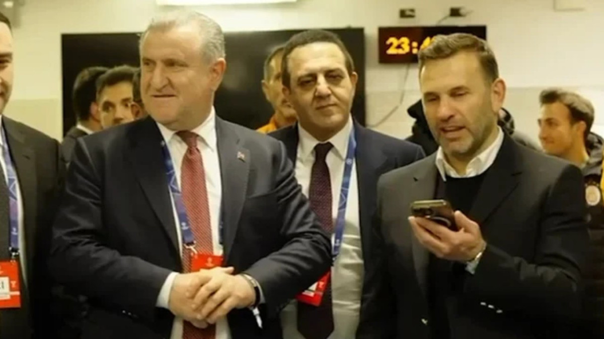 Cumhurbaşkanı Erdoğan’dan Galatasaray’a tebrik telefonu