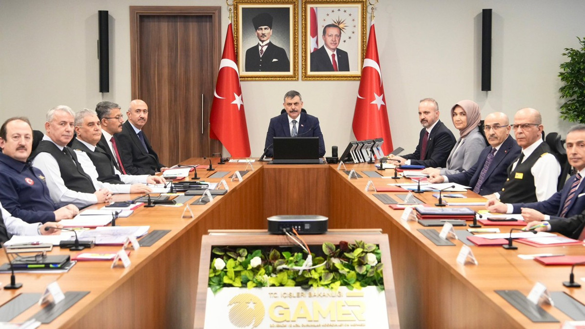 İçişleri'nden Sınır Güvenliği Toplantısı