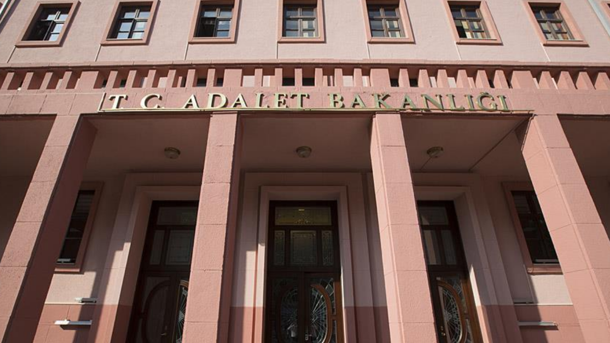 Adalet Bakanlığı 15 bin personel alımı ne zaman? Başvuru tarihleri açıklandı mı?